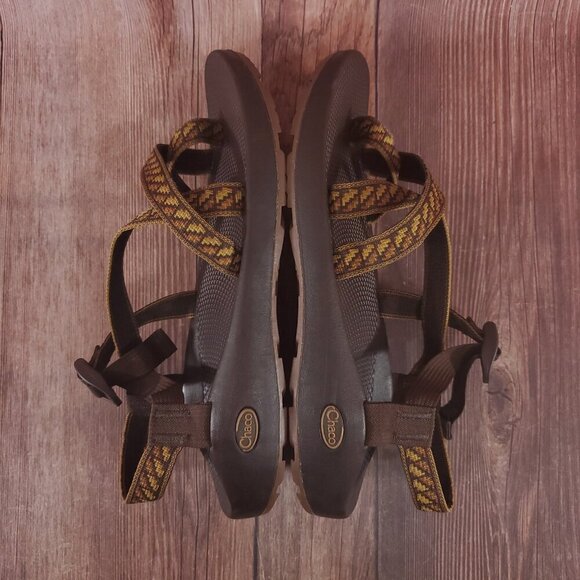 Chaco Z/2 Mens Size 12 Classic Geometric Pattern Pattern Brown Tan Sandals Beach - Picture 7 of 14